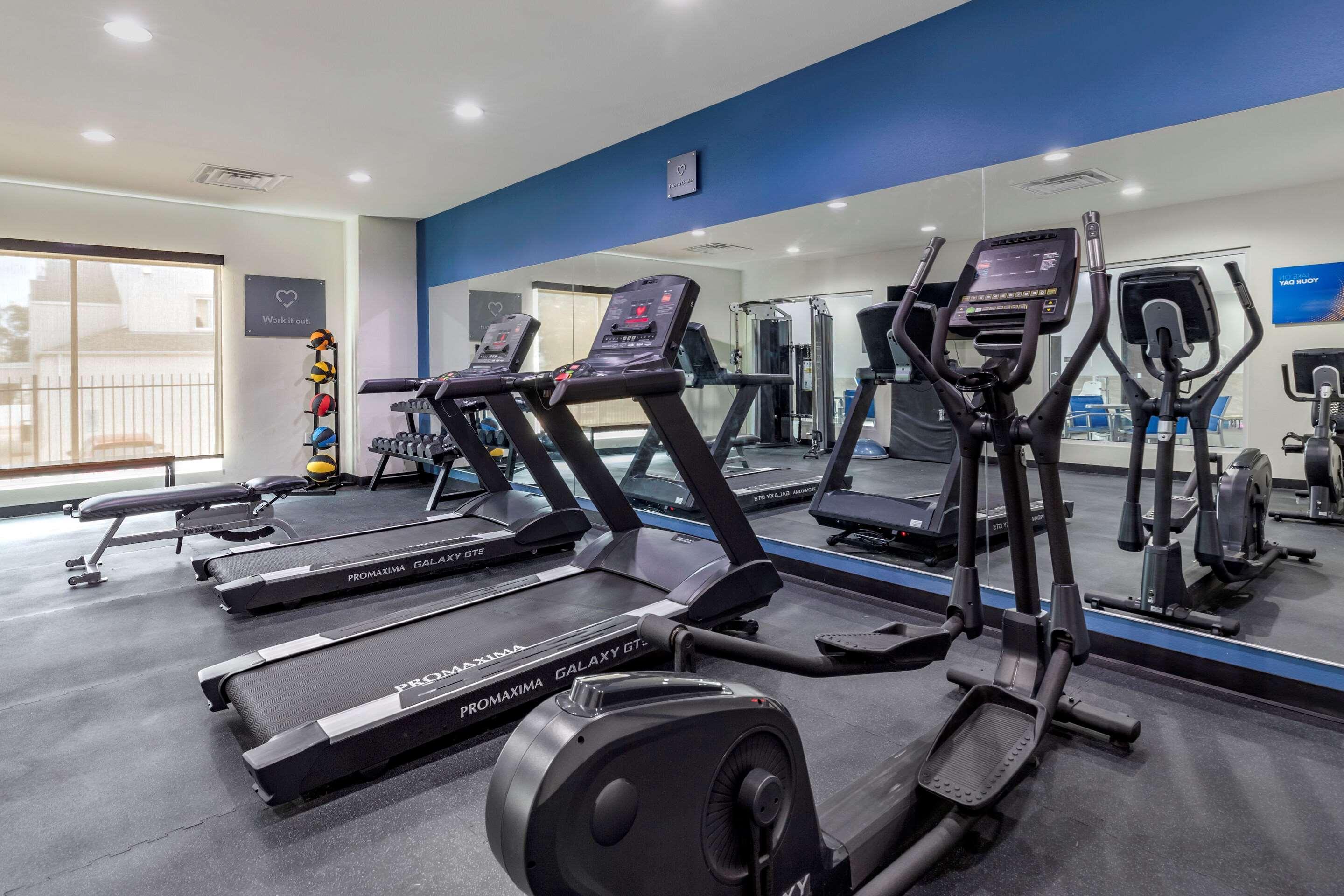 Comfort Suites سيدار بارك المظهر الخارجي الصورة