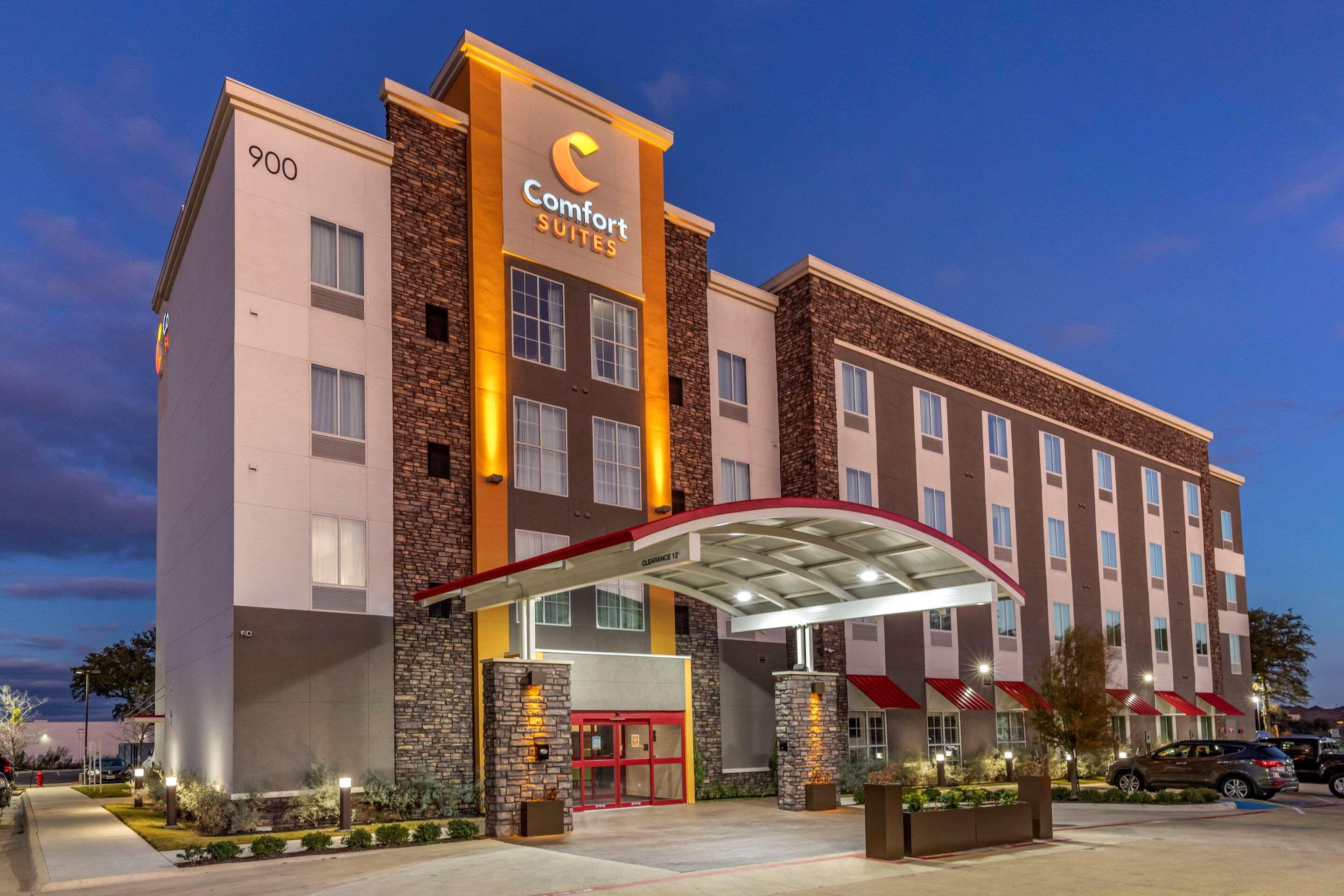 Comfort Suites سيدار بارك المظهر الخارجي الصورة